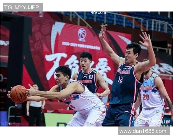 广州篮球队战术解析与对手战术的深入对比分析